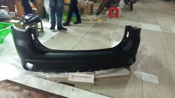 Ba đờ sốc sau Mitsubishi Outlander