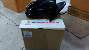 Cụm gương chiếu hậu xe Mitsubishi Outlander