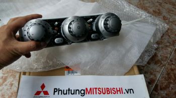 Cụm công tắc điều khiển điều hòa xe Mitsubishi Jolie