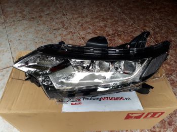 Đèn pha xe Mitsubishi Outlander