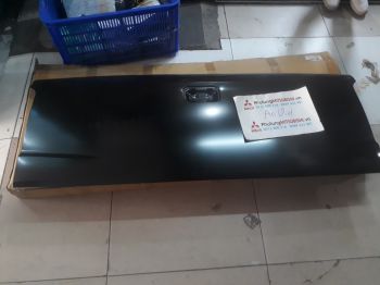 Bưởng thùng sau xe Mitsubishi Triton