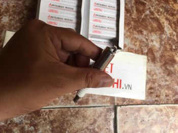 Bugi xe mitsubishi Mirage