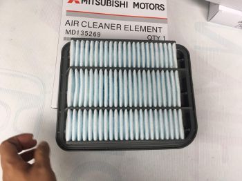 Lọc gió động cơ xe mitsubishi Grandis