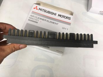 Lọc gió động cơ xe mitsubishi Pajero
