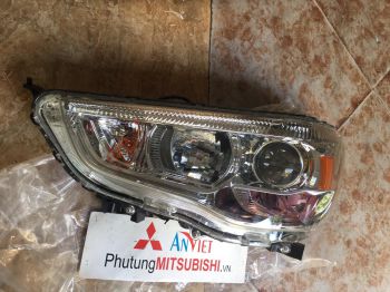 Đèn pha xe mitsubishi Outlander Sport