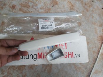 Tay mở cửa sau xe mitsubishi Outlander sport