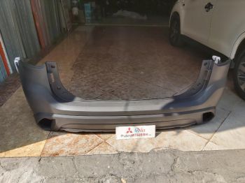 Ba đờ sốc sau xe mitsubishi Outlander