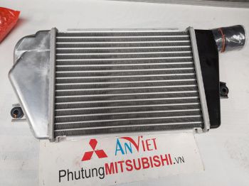 Két làm mát tubor xe Mitsubishi Pajero Sport