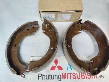 Guốc phanh sau xe Mitsubishi Zinger