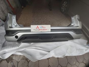 Ba đờ sốc sau xe mitsubishi Xpander