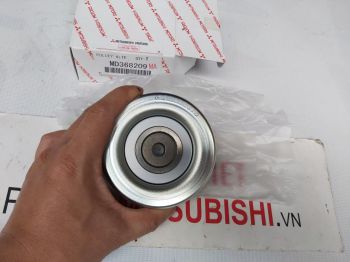 Bi tỳ trơn xe Mitsubishi Pajero ngân hàng