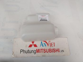 Bình nước phụ xe Mitsubishi Pajero V73
