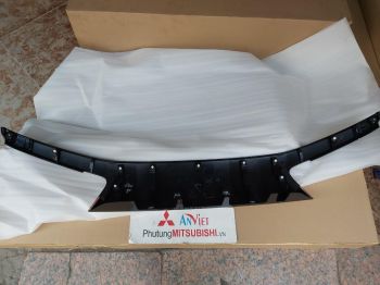 Ốp đèn soi biển số xe mitsubishi Xpander