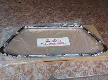 Viền mạ cản trước xe mitsubishi Outlander Sport