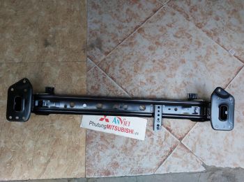 Xương đỡ cản trước xe mitsubishi Xpander