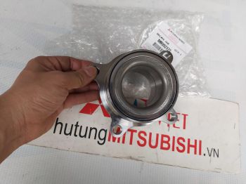 Bi moay ơ, Bạc đạn trước Mitsubishi Triton