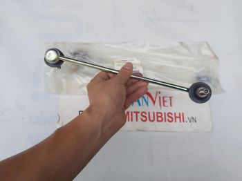 Routuyn cân bằng trước xe Mitsubishi Lancer