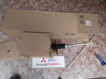 Giảm xóc xe mitsubishi Xpander