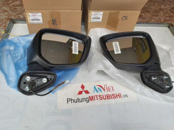 Gương chiếu hậu bên lái xe Mitsubishi Xpander