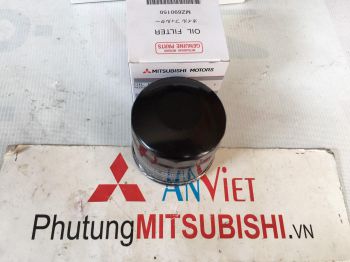 Lọc nhớt xe Mitsubishi Pajero ngân hàng