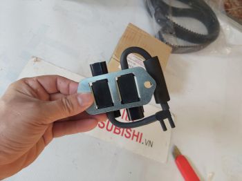 Van điều khiển cài cầu xe Mitsubishi Pajero ngân hàng