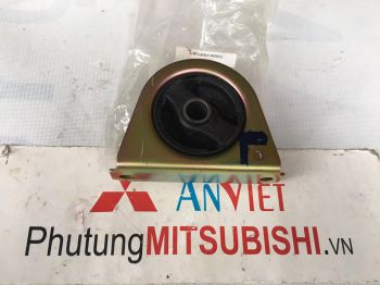 Chân máy trước xe Mitsubishi Lancer
