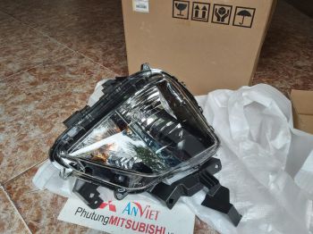 Đèn pha trái Mitsubishi Xpander