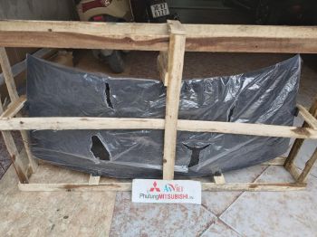 Kính lưng xe mitsubishi Outlander