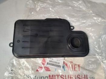Lọc dầu hộp số xe Mitsubishi triton 