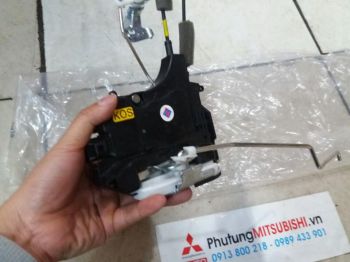 Cơ cầu đóng mở cửa xe Mitsubishi Grandis