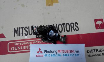 Đèn sương mù xe Mitsubishi Pajero
