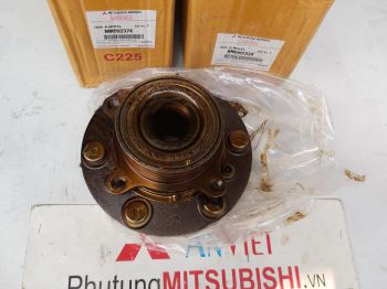 Bi moay ơ, Bạc đạn xe Mitsubishi Pajero Sport