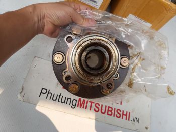 Bi moay ơ, Bạc đạn xe Mitsubishi Triton