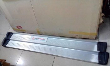 Bậc bước xe mitsubishi Jolie