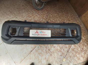 Ba đờ sốc trước xe Mitsubishi Triton