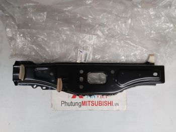 Xương đứng đầu xe bên phụ Mitsubishi Xpander