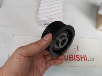 Bi tỳ tổng xe Mitsubishi Pajero