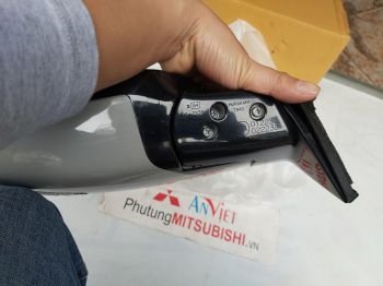 Cụm gương chiếu hậu Mitsubishi Grandis