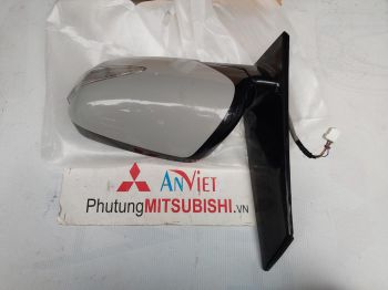 Gương xe Mitsubishi Grandis