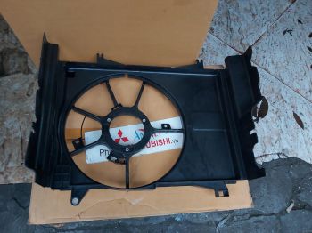 Lồng quạt két nước mitsubishi Mirage