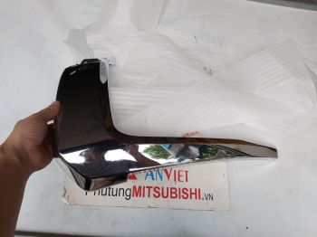 Ốp mạ cản trước xe mitsubishi Outlander