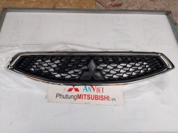 Mặt ca lăng xe mitsubishi Mirage 2016-2020