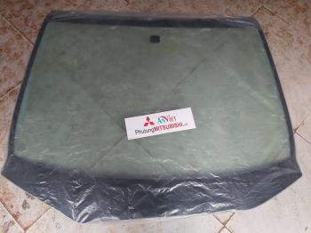 Kính trước xe mitsubishi Xpander