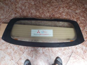 Kính cửa hậu, kính cốp sau, kính lưng xe Mitsubishi Mirage