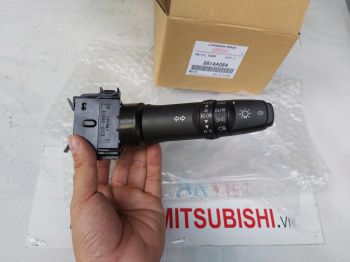 Công tắc đèn pha cốt xe mitsubishi Triton