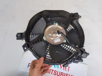 Quạt dàn nóng xe Mitsubishi Pajero Sport