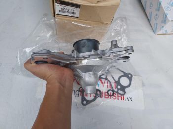 Bơm nước xe Mitsubishi Pajero Ngân hàng V73