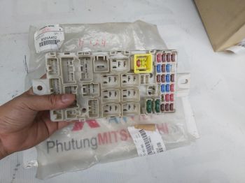 Hộp cầu chì xe Xpander