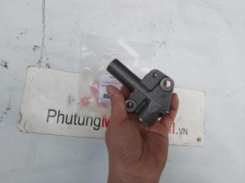 Ty tăng thủy lực xe Pajero