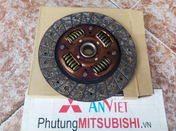 Lá côn xe mitsubishi Zinger